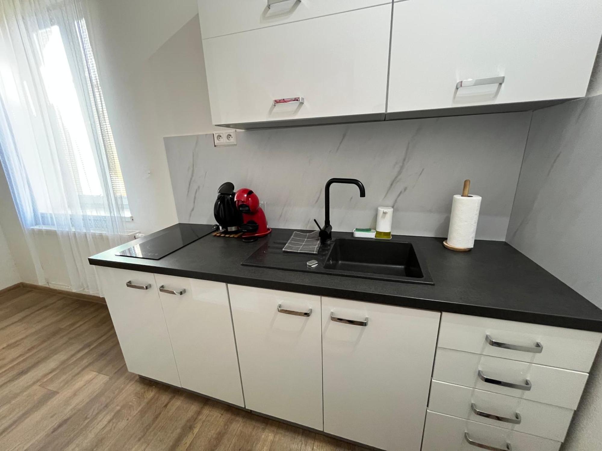 Apartments Тренчин Экстерьер фото